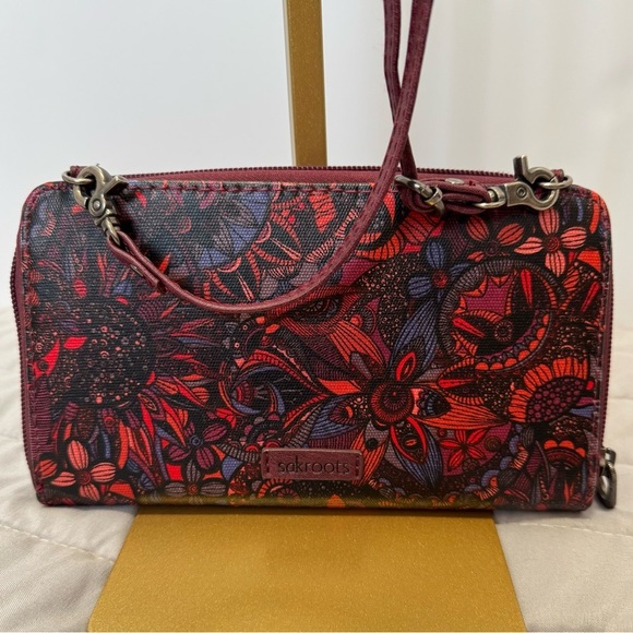 Sakroots crossbody wallet and phone carrier. - Picture 4 of 12